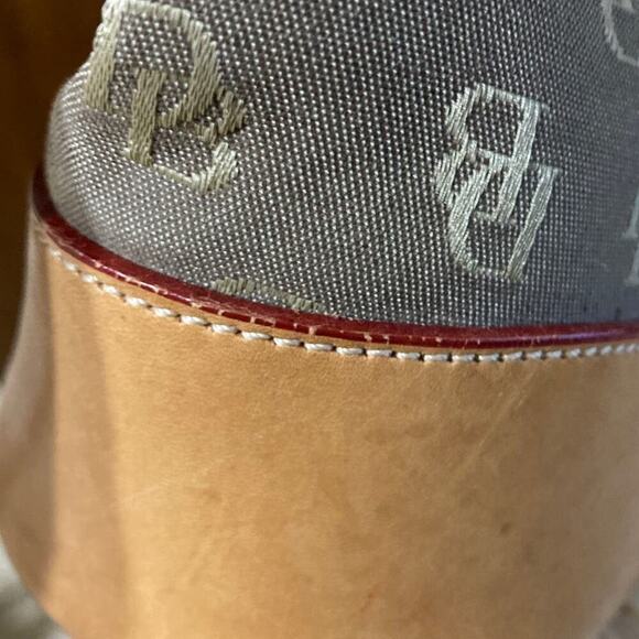 DOONEY & BOURKE LARGE SIGNATURE SHOULDER BAG WITH LATCH (ASIS) - Picture 16 of 16